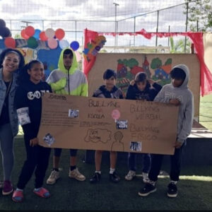 Estudantes realizam apresentações sobre bullying na ACM Vila Restinga Olímpica.