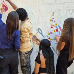 Um dia de imersão cultural e muita cor para os jovens da ACM Cruzeiro do Sul